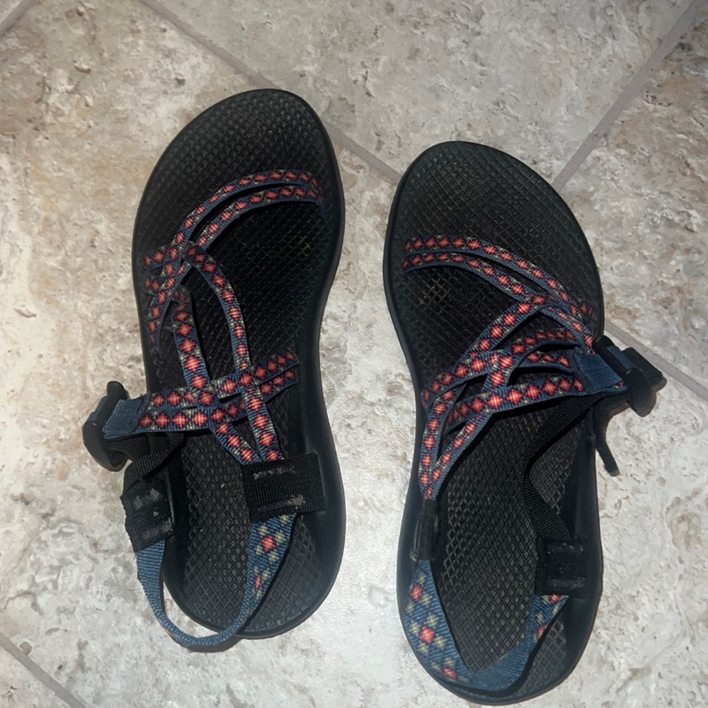 Chacos size 9